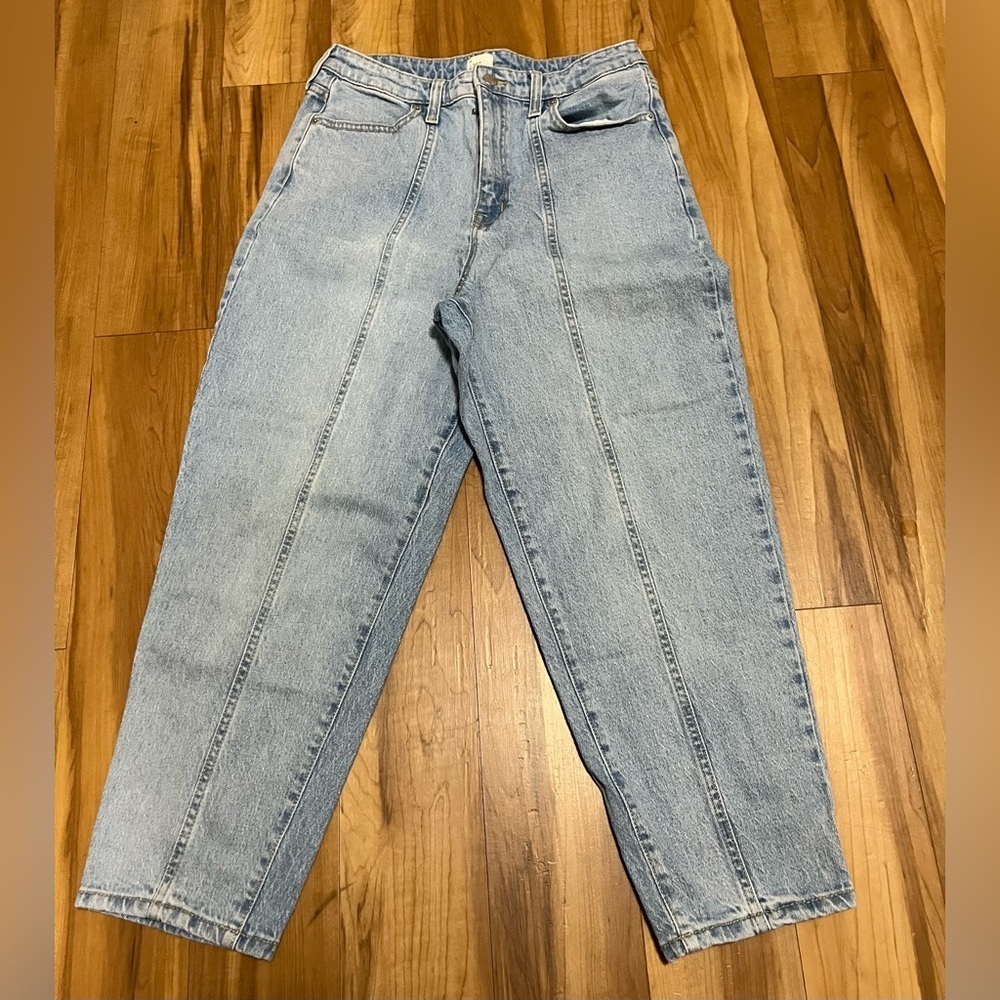 A New Day High Rise Straight Leg Jeans Light Wash Size 10/30R